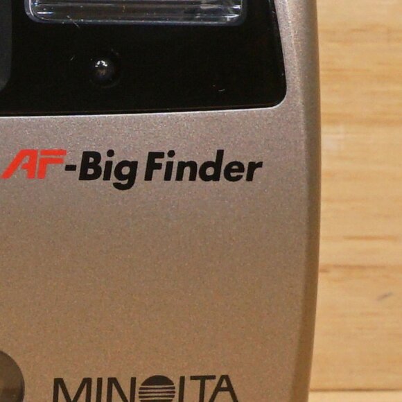 Minolta AF Big Finder 35mm Point and Shoot Film Camera with case - Picture 2 of 9